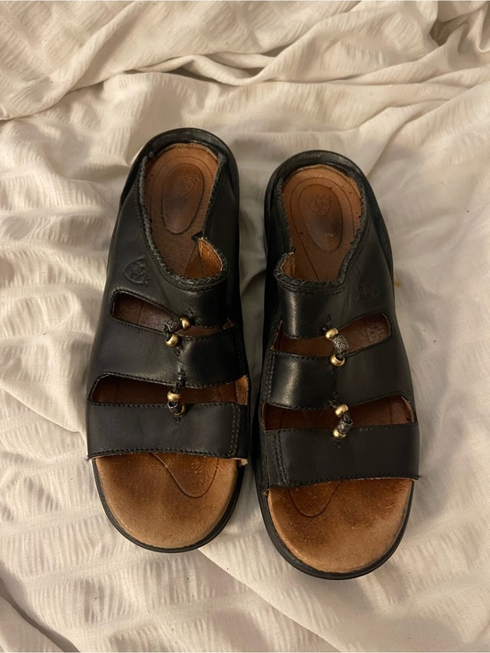 Ariat Women’s Black Leather Slide Sandals - Classic Open-Toe Comfort - Sz 9.5B